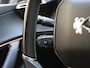 Peugeot e-2008 SUV EV GT Pack 50 kWh | Navigatie | Adaptieve Cruise Control | Achteruitrijcamera | Dodehoekwaarschuwing | Apple Carplay/Android Auto