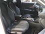Peugeot e-2008 SUV EV GT Pack 50 kWh | Navigatie | Adaptieve Cruise Control | Achteruitrijcamera | Dodehoekwaarschuwing | Apple Carplay/Android Auto