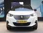 Peugeot e-2008 SUV EV GT Pack 50 kWh | Navigatie | Adaptieve Cruise Control | Achteruitrijcamera | Dodehoekwaarschuwing | Apple Carplay/Android Auto
