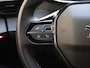 Peugeot e-2008 SUV EV GT Pack 50 kWh | Navigatie | Adaptieve Cruise Control | Achteruitrijcamera | Dodehoekwaarschuwing | Apple Carplay/Android Auto