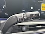 Hyundai Santa Fe 1.6 T-GDI PHEV Black Line 4WD 7p. | Apple Carplay/ Android Auto | Trekhaak | Elektrische achterklep | Stoel/stuurverwarming | Draadloos opladen | Adaptief Cruise Control | Elektrische verstelbare stoelen | Head-up display |