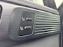Hyundai Santa Fe 1.6 T-GDI PHEV Black Line 4WD 7p. | Apple Carplay/ Android Auto | Trekhaak | Elektrische achterklep | Stoel/stuurverwarming | Draadloos opladen | Adaptief Cruise Control | Elektrische verstelbare stoelen | Head-up display |