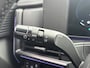Hyundai Santa Fe 1.6 T-GDI PHEV Black Line 4WD 7p. | Apple Carplay/ Android Auto | Trekhaak | Elektrische achterklep | Stoel/stuurverwarming | Draadloos opladen | Adaptief Cruise Control | Elektrische verstelbare stoelen | Head-up display |
