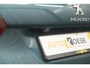 Peugeot 2008 PureTech 110 Allure | UNIEKE KLEUR! | Trekhaak | Camera | Apple Carplay | Parkeersensoren