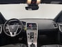 Volvo XC60 2.0 T5 FWD Polar+ Automaat Panoramadak Trekhaak Navigatie Camera Parkeersensoren Cruise Control Stoelverwarming Elektrische achterklep Memory stoelen Climate Control Lichtmetalen velgen