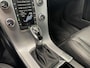 Volvo XC60 2.0 T5 FWD Polar+ Automaat Panoramadak Trekhaak Navigatie Camera Parkeersensoren Cruise Control Stoelverwarming Elektrische achterklep Memory stoelen Climate Control Lichtmetalen velgen