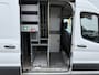 Ford Transit 2.0 TDCI L2H2 Airco Cruise Control Parkeersensoren Stoelverwarming Zwaailampen Kastwand Inbouw