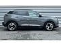 Peugeot e-2008 54KWH 156PK ALLURE AVANTAGE AUTOMAAT / NAVI / LEDER / CLIMA / LED / PDC / 17" LMV / KEYLESS / 360 CAMERA / CRUISECONTROL / 1E EIGENAAR / NIEUWSTAAT !!