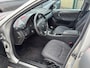 Mercedes-Benz C-klasse 180 Elegance hok op wielen maar rijd perfect