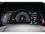 Hyundai Kona Electric EV Premium 64 kWh - Stoelventilatie | Achterbankverw. | Adpt. cruise