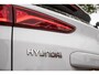 Hyundai Kona Electric EV Premium 64 kWh - Stoelventilatie | Achterbankverw. | Adpt. cruise