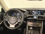 Lexus IS 300h Hybrid Business Line | Trekhaak | Parkeersensoren voor - en achter | Schuif - / kanteldak |
