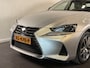 Lexus IS 300h Hybrid Business Line | Trekhaak | Parkeersensoren voor - en achter | Schuif - / kanteldak |