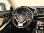 Lexus IS 300h Hybrid Business Line | Trekhaak | Parkeersensoren voor - en achter | Schuif - / kanteldak |