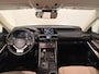 Lexus IS 300h Hybrid Business Line | Trekhaak | Parkeersensoren voor - en achter | Schuif - / kanteldak |