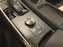 Lexus IS 300h Hybrid Business Line | Trekhaak | Parkeersensoren voor - en achter | Schuif - / kanteldak |