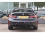 BMW 3-Serie (g20) 320e M-Sport 204pk SoH 96% | Sfeer | Camera | Pano | Trekhaak | Adaptive LED | Cruise | Carplay | HUD