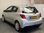 Toyota Yaris 1.3 VVT-i ASPIRATION AUTOMAAT CRUISE CONTROL AIRCO BLUETOOTH MULTIMEDIA VOORBEREIDING SCHAKELMOGELIJKHEID AAN STUURWIEL ACHTERUITRIJCAMERA TREKHAAK ZEER MOOI !!