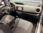 Toyota Yaris 1.3 VVT-i ASPIRATION AUTOMAAT CRUISE CONTROL AIRCO BLUETOOTH MULTIMEDIA VOORBEREIDING SCHAKELMOGELIJKHEID AAN STUURWIEL ACHTERUITRIJCAMERA TREKHAAK ZEER MOOI !!