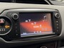 Toyota Yaris 1.3 VVT-i ASPIRATION AUTOMAAT CRUISE CONTROL AIRCO BLUETOOTH MULTIMEDIA VOORBEREIDING SCHAKELMOGELIJKHEID AAN STUURWIEL ACHTERUITRIJCAMERA TREKHAAK ZEER MOOI !!