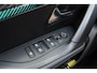 Peugeot 2008 1.2T Allure Pack | 130PK | Trekhaak | Stoelverwarming | Parkeercamera Achter | Apple Carplay & Android Auto | Keyless Start | Full LED | 17'' Lichtmetalen velgen | Climate Control