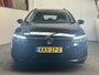 Volkswagen Golf VARIANT 1.0 eTSI LIFE BUSINESS ADAPTIVE CRUISE CONTROL CLIMATE CONTROL BLUETOOTH TELEFOON APPLE CARPLAY/ANDROID RIJSTROOKSENSOREN 16" LICHTMETALEN VELGEN PDC ZEER MOOI !!