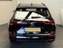 Volkswagen Golf VARIANT 1.0 eTSI LIFE BUSINESS ADAPTIVE CRUISE CONTROL CLIMATE CONTROL BLUETOOTH TELEFOON APPLE CARPLAY/ANDROID RIJSTROOKSENSOREN 16" LICHTMETALEN VELGEN PDC ZEER MOOI !!