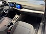 Volkswagen Golf VARIANT 1.0 eTSI LIFE BUSINESS ADAPTIVE CRUISE CONTROL CLIMATE CONTROL BLUETOOTH TELEFOON APPLE CARPLAY/ANDROID RIJSTROOKSENSOREN 16" LICHTMETALEN VELGEN PDC ZEER MOOI !!