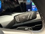 Volkswagen Golf VARIANT 1.0 eTSI LIFE BUSINESS ADAPTIVE CRUISE CONTROL CLIMATE CONTROL BLUETOOTH TELEFOON APPLE CARPLAY/ANDROID RIJSTROOKSENSOREN 16" LICHTMETALEN VELGEN PDC ZEER MOOI !!