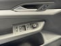 Volkswagen Golf VARIANT 1.0 eTSI LIFE BUSINESS ADAPTIVE CRUISE CONTROL CLIMATE CONTROL BLUETOOTH TELEFOON APPLE CARPLAY/ANDROID RIJSTROOKSENSOREN 16" LICHTMETALEN VELGEN PDC ZEER MOOI !!