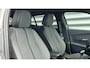 Peugeot 2008 1.2 PURETECH 100PK ALLURE PACK / NAVI / LEDER / CLIMA / LED / PDC / 17" LMV / CAMERA / WINTERPAKKET / CRUISECONTROL / 1E EIGENAAR / NIEUWSTAAT !!