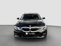 BMW 3-Serie Touring 330e xDrive | Laser | Trekhaak | Head Up | 360 | Sfeerverlichting | Dodehoek | 1e eigenaar