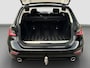 BMW 3-Serie Touring 330e xDrive | Laser | Trekhaak | Head Up | 360 | Sfeerverlichting | Dodehoek | 1e eigenaar