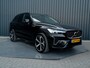Volvo XC60 2.0 T8 Plug-in hybrid AWD Plus Dark | Pano | Trekhaak wegkl. | 360 Camera | Head Up | Harman/ Kardon | Prijs Rijklaar!!