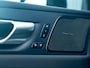 Volvo XC60 2.0 T8 Plug-in hybrid AWD Plus Dark | Pano | Trekhaak wegkl. | 360 Camera | Head Up | Harman/ Kardon | Prijs Rijklaar!!
