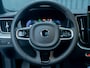 Volvo XC60 2.0 T6 Plug-in hybrid AWD Plus Black Edition | Pano | Trekhaak wegkl. | Facelift | 360 Camera | Head Up | Harman/ Kardon | Prijs Rijklaar!!