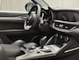 Alfa Romeo Stelvio 2.0 T AWD Veloce 280 PK - FACELIFT - PANORAMADAK - HARMAN KARDON - STOEL + STUURVERWARMING - ADAPTIEVE CRUISECONTROL