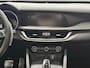 Alfa Romeo Stelvio 2.0 T AWD Veloce 280 PK - FACELIFT - PANORAMADAK - HARMAN KARDON - STOEL + STUURVERWARMING - ADAPTIEVE CRUISECONTROL