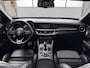 Alfa Romeo Stelvio 2.0 T AWD Veloce 280 PK - FACELIFT - PANORAMADAK - HARMAN KARDON - STOEL + STUURVERWARMING - ADAPTIEVE CRUISECONTROL