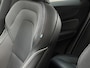 Volvo XC60 2.0 T6 Plug-in hybrid AWD R-Design - BLACK PACK - DEALER ONDERHOUDEN - PANORAMADAK - LEER - 360 CAMERA - STOELVERWARMING + STUURVERWARMING