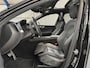 Volvo XC60 2.0 T6 Plug-in hybrid AWD R-Design - BLACK PACK - DEALER ONDERHOUDEN - PANORAMADAK - LEER - 360 CAMERA - STOELVERWARMING + STUURVERWARMING