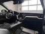 Volvo XC60 2.0 T6 Plug-in hybrid AWD R-Design - BLACK PACK - DEALER ONDERHOUDEN - PANORAMADAK - LEER - 360 CAMERA - STOELVERWARMING + STUURVERWARMING