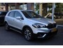 Suzuki S-Cross 1.0 Boosterjet Exclusive TREKHAAK-AFN STOELVERW. CARPLAY CAMERA ADAPTIVE-CRUISE NAVI CRUISE CLIMA 2XPDC 17''LMV DEALERONDH.