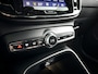 Volvo XC40 B4 Business Edition | Parkeercamera | Harman Kardon | Stoel- en Stuurverwarming