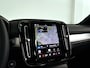 Volvo XC40 B4 Business Edition | Panoramadak | Parkeercamera | Harman Kardon | Stoel- en Stuurverwarming