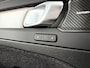 Volvo XC40 B4 Business Edition | Panoramadak | Parkeercamera | Harman Kardon | Stoel- en Stuurverwarming