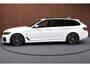 BMW 5-Serie Touring 530e M-Sport Navi Leer Sportstoelen PDC Climate voor en achter  Elektr. verstelbare stoelen Elektr. achterklep LM velgen