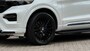 Ford Explorer 3.0 V6 EB PHEV ST-LINE / FULL WHITE EDITION / 20inch / ZWART DAK