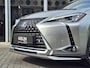 Lexus UX 250h AWD Luxury Line | 4X4, Leer, Stoelverwarming, Navigatie, Parkeersensoren, 18 inch, Privacy glass