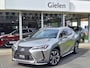 Lexus UX 250h AWD Luxury Line | 4X4, Leer, Stoelverwarming, Navigatie, Parkeersensoren, 18 inch, Privacy glass
